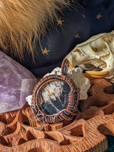 Load image into Gallery viewer, Palm Root Copper Wire Wrap