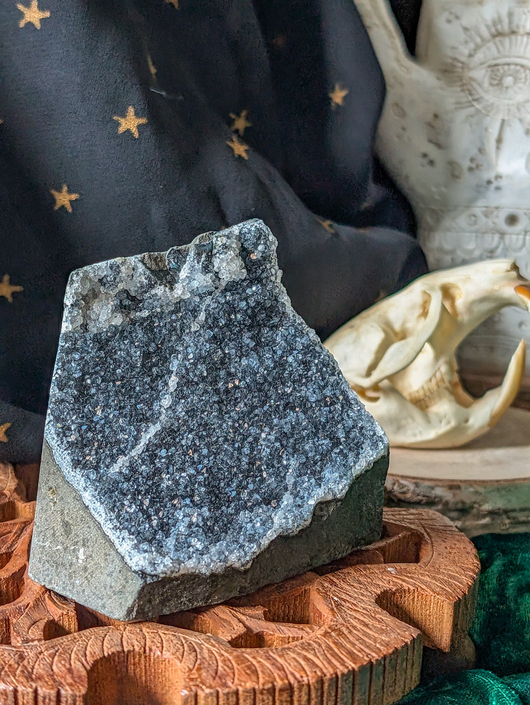 Black Amethyst Cut-Base